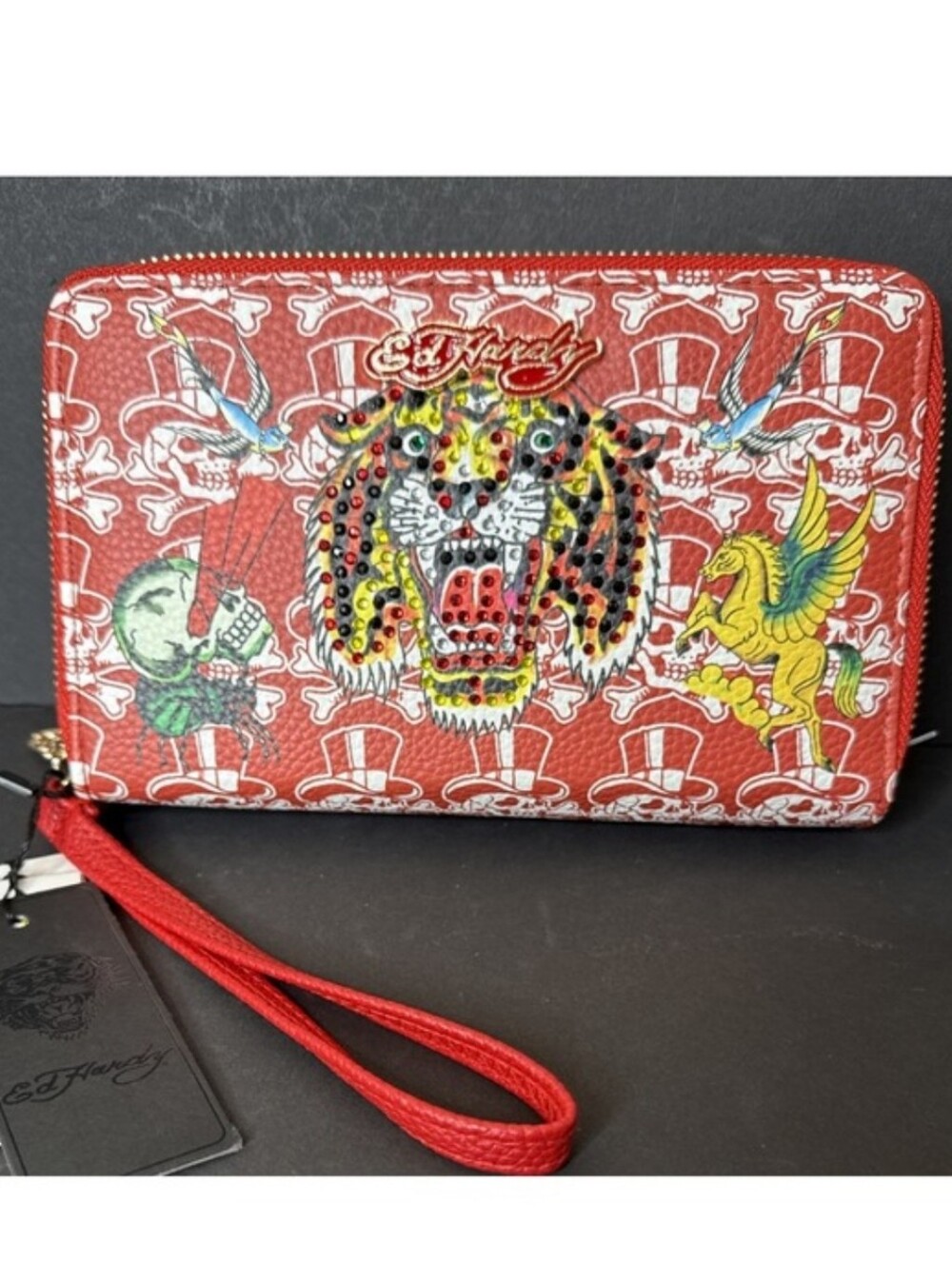✨️RESERVED✨️ED HARDY TATTOO GRAFITTI PRINT TIGER WRISTLET WALLET NWT - Picture 2 of 8